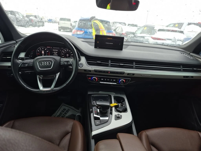 Audi Q7 * PREMIUM PLUS * CARFAX * ЦЕНА ДО БГ - автомобили, коли, обяви за нови и употребявани 5