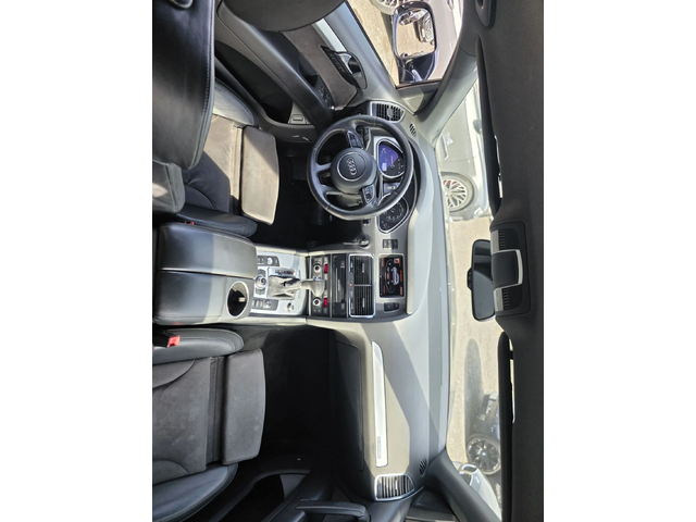 Audi Q7 - автомобили, коли, обяви за нови и употребявани 12