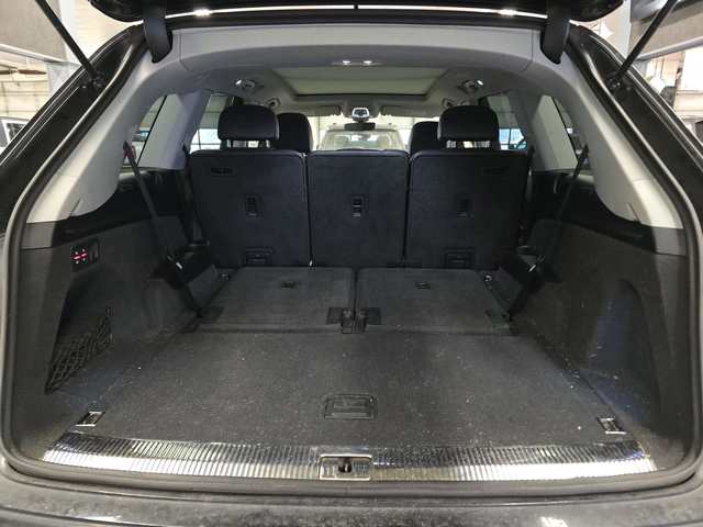 Audi Q7 Prestige - автомобили, коли, обяви за нови и употребявани 15