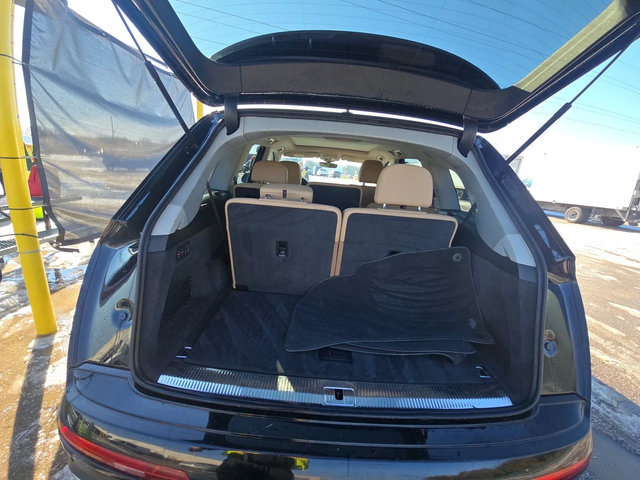 Audi Q7 Premium Plus 55 TFSI - автомобили, коли, обяви за нови и употребявани 16