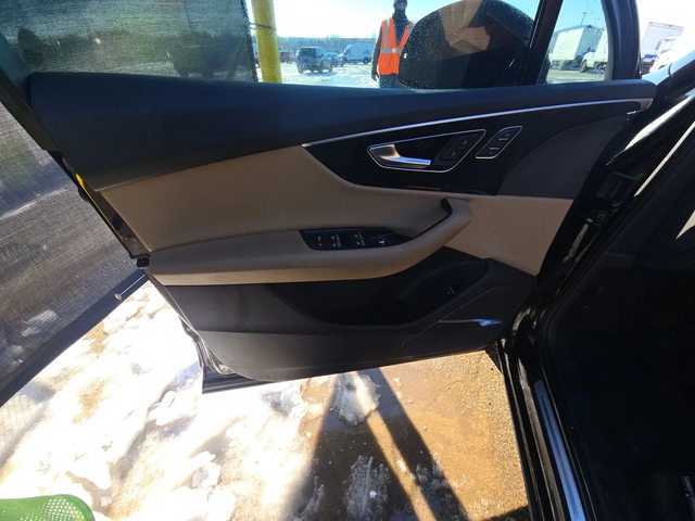 Audi Q7 Premium Plus 55 TFSI - автомобили, коли, обяви за нови и употребявани 9