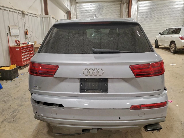 Audi Q7 Prestige* - автомобили, коли, обяви за нови и употребявани 5