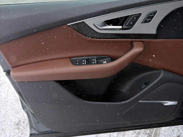 Audi Q7 Technik* Sline* Въздух* Virtual* Обдух* 360* Пан - автомобили, коли, обяви за нови и употребявани 13