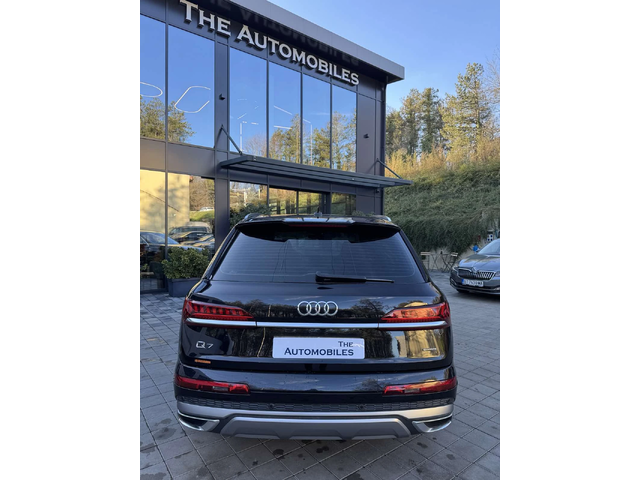 Audi Q7 S-Line - автомобили, коли, обяви за нови и употребявани 4