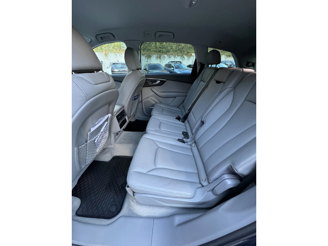 Audi Q7 - автомобили, коли, обяви за нови и употребявани 7