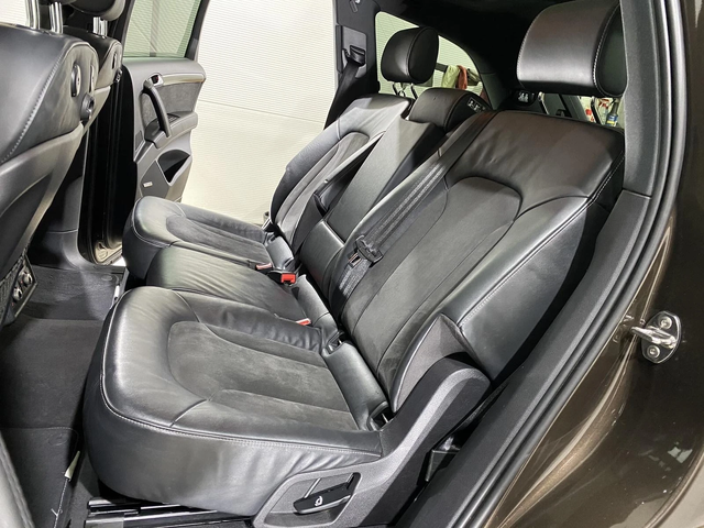 Audi Q7 3.0 TDI S-LINE * Panorama* - автомобили, коли, обяви за нови и употребявани 9