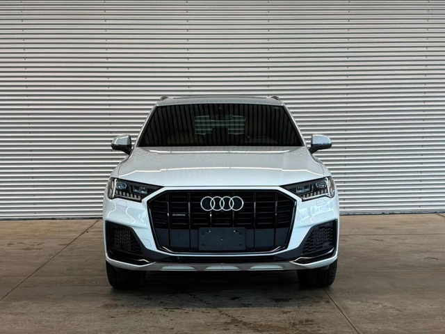 Audi Q7 Komfort* 55 TFSI* АвтоКредит* (ЦЕНА ДО БГ) - автомобили, коли, обяви за нови и употребявани 5