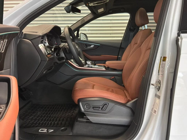 Audi Q7 Komfort* 55 TFSI* АвтоКредит* (ЦЕНА ДО БГ) - автомобили, коли, обяви за нови и употребявани 7