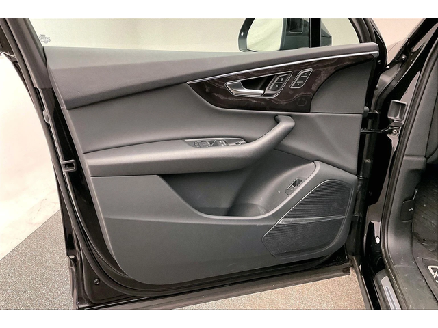 Audi Q7 Komfort* 55 TFSI* АвтоКредит* (ЦЕНА ДО БГ) - автомобили, коли, обяви за нови и употребявани 3