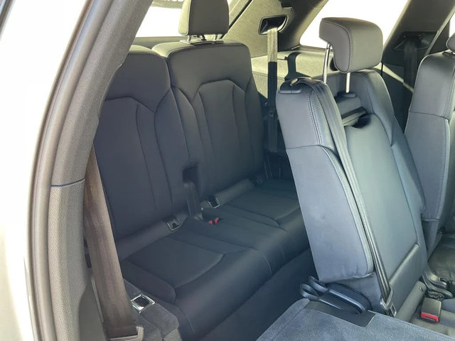 Audi Q7 Komfort* 45 TFSI* АвтоКредит* (ЦЕНА ДО БГ) - автомобили, коли, обяви за нови и употребявани 9