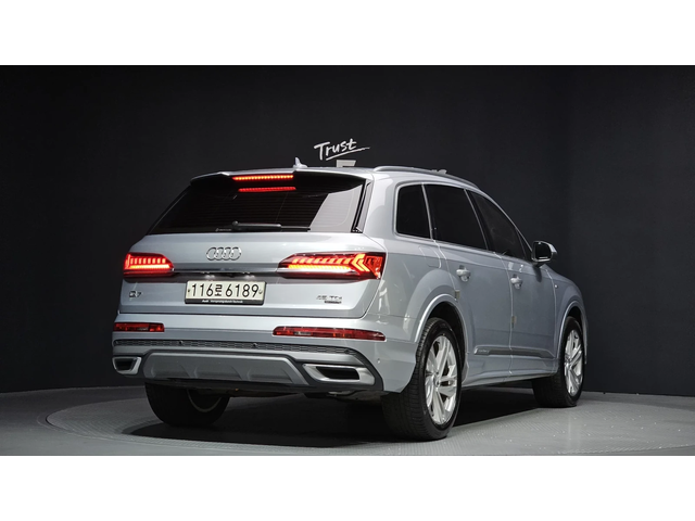 Audi Q7 2020* MATRIX* DISTRONIK* ОБДУХ* PANO* КРАЙНА ЦЕНА - автомобили, коли, обяви за нови и употребявани 3
