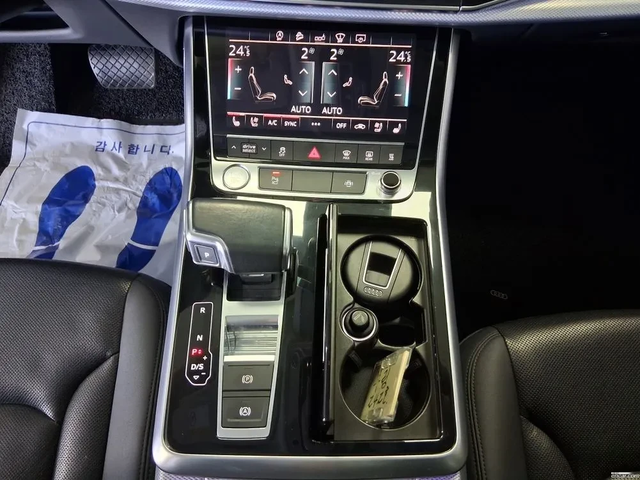 Audi Q7 MATRIX* DISTRONIK* PANO* ОБДУХ* КРАЙНА ЦЕНА - автомобили, коли, обяви за нови и употребявани 7