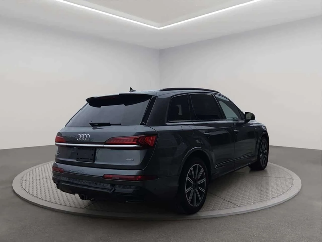 Audi Q7 55TFSI S-Line * Фиксирана цена до БГ * CARFAX * - автомобили, коли, обяви за нови и употребявани 5