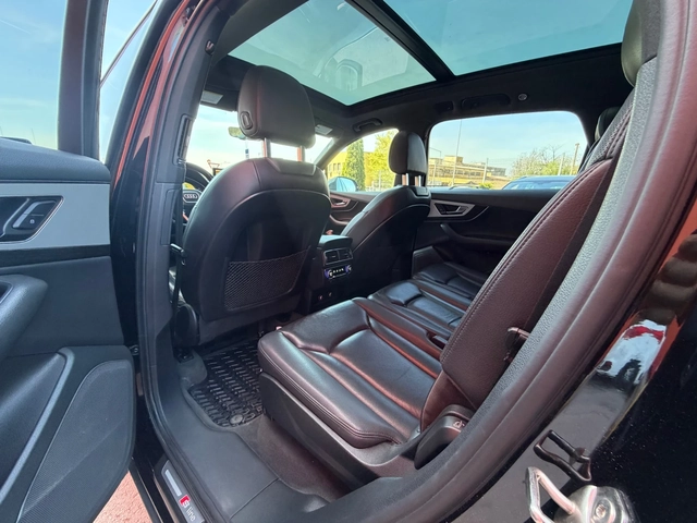 Audi Q7 SLINE* НА* ПРУЖИНИ* ПАНОРАМА* 6+ 1 - автомобили, коли, обяви за нови и употребявани 7