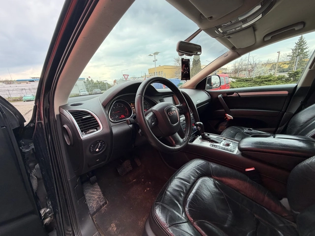 Audi Q7 3.0TDI* Обслужен* Регистриран - автомобили, коли, обяви за нови и употребявани 11