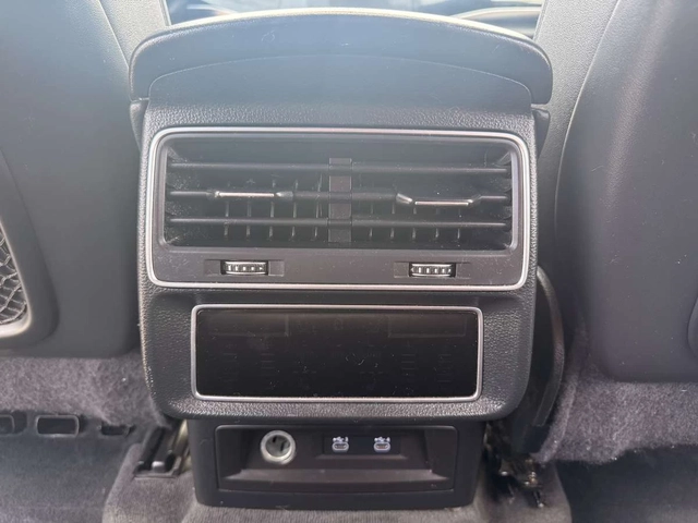 Audi Q7 ПАНО, ПОДГРЕВ, ОБДУХВАНЕ, 7 МЕСТЕН, ЦЕНА ДО БГ - автомобили, коли, обяви за нови и употребявани 15