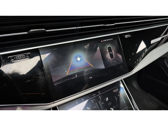 Audi Q7 MATRIX* DIS* S-LINE* PANO* ОБДУХ* HUD* SOFT-CLOSE* - автомобили, коли, обяви за нови и употребявани 10