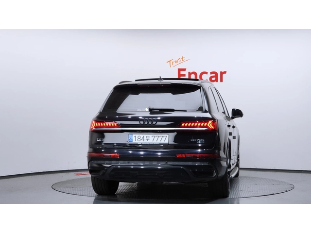 Audi Q7 MATRIX* DIS* S-LINE* PANO* ОБДУХ* HUD* МАСАЖ* 360* - автомобили, коли, обяви за нови и употребявани 2