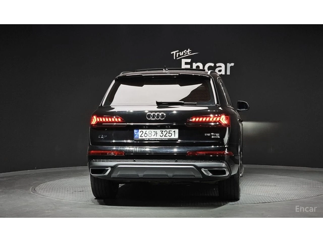 Audi Q7 55TFSI* BLACK OPTIC* HEAD UP* МАСАЖ* КРАЙНА ЦЕНА - автомобили, коли, обяви за нови и употребявани 2