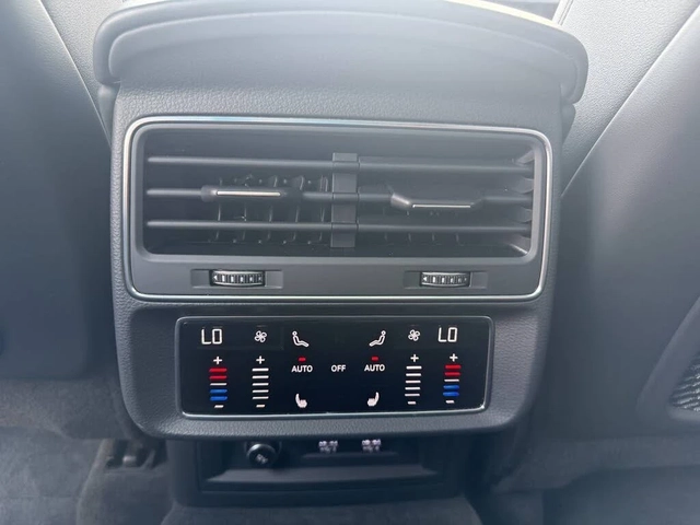 Audi Q7 55TFSI* TECHNIK* DISTRONIC* B&O* HEAD UP* ОБДУХ - автомобили, коли, обяви за нови и употребявани 13