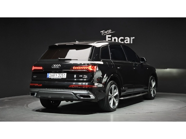 Audi Q7 55 TFSI quattro Premium - автомобили, коли, обяви за нови и употребявани 1