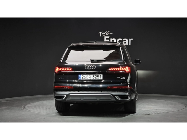Audi Q7 55 TFSI quattro Premium - автомобили, коли, обяви за нови и употребявани 3