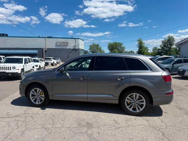 Audi Q7 3.0 TFSI quattro Premium Plus | 7 места | Панорама - автомобили, коли, обяви за нови и употребявани 5