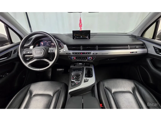 Audi Q7 45 TFSI Quattro * Панорама - автомобили, коли, обяви за нови и употребявани 5