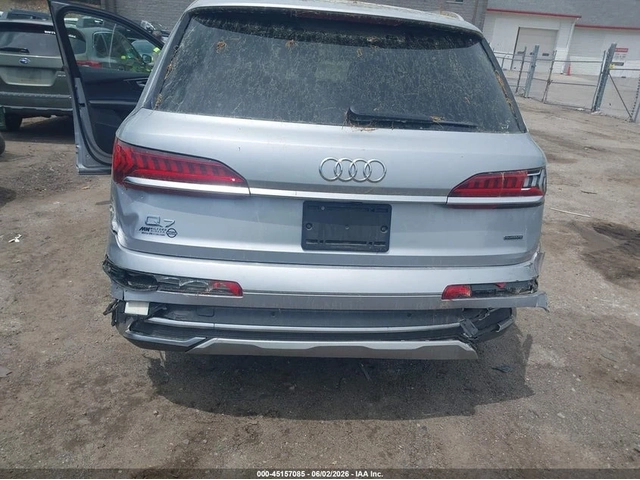 Audi Q7 Premium Plus 55 TFSI quattro Tiptronic - автомобили, коли, обяви за нови и употребявани 5