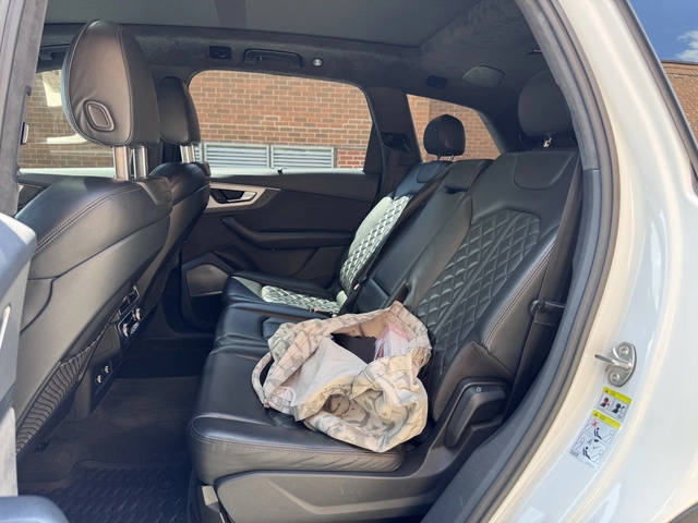 Audi Q7 Technik - автомобили, коли, обяви за нови и употребявани 13