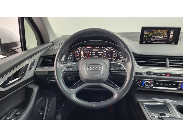 Audi Q7 45 TFSI Quattro - автомобили, коли, обяви за нови и употребявани 11