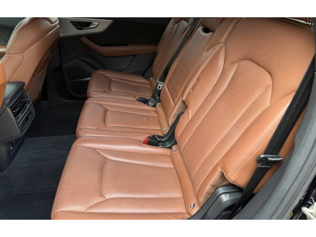 Audi Q7 Q7 55 TFSI Quattro S-line - автомобили, коли, обяви за нови и употребявани 9