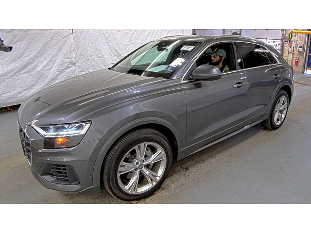 Audi Q8 DISTRONIK* DIGITAL* B&O* 360* ОБДУХ* AMBIENT* KEYL - автомобили, коли, обяви за нови и употребявани 0