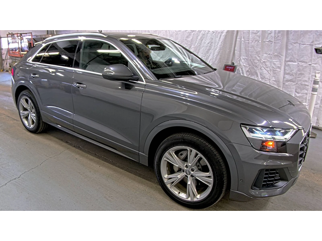 Audi Q8 DISTRONIK* DIGITAL* B&O* 360* ОБДУХ* AMBIENT* KEYL - автомобили, коли, обяви за нови и употребявани 1