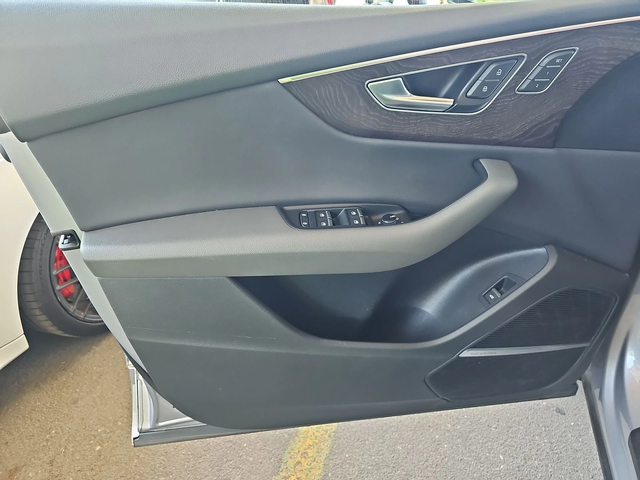 Audi Q8 PRESTIGE* MATRIX* B&O* KEYLESS* DISTRONIK* DIGITAL - автомобили, коли, обяви за нови и употребявани 11