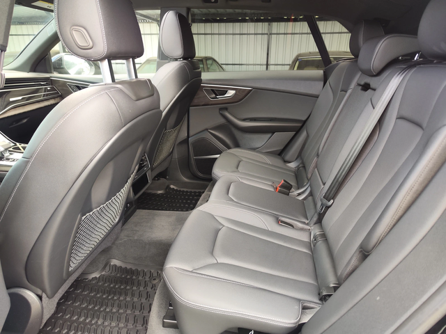 Audi Q8 SLINE* PANORAMA* PODGREV* OBDUH* LINEASIST* LIZING - автомобили, коли, обяви за нови и употребявани 5