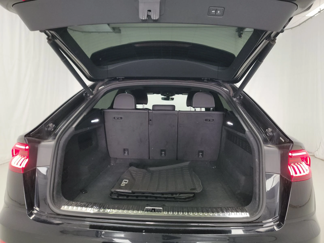 Audi Q8 PREMIUM / ДИГИТАЛНО ТАБЛО / ПАНОРАМА - автомобили, коли, обяви за нови и употребявани 12