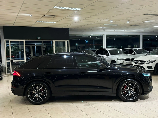 Audi Q8 ОЧАКВАН ВНОС Audi Q8 5.0TDI* SQ8 Package* - автомобили, коли, обяви за нови и употребявани 3