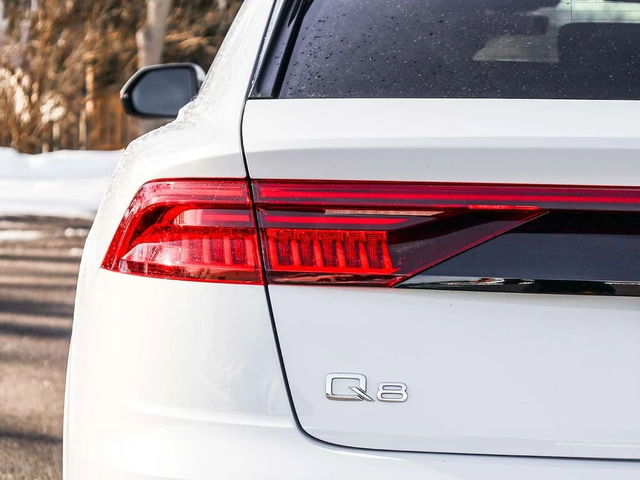 Audi Q8 * quattro Progressiv * CARFAX * ЦЕНА ДО БГ - автомобили, коли, обяви за нови и употребявани 11