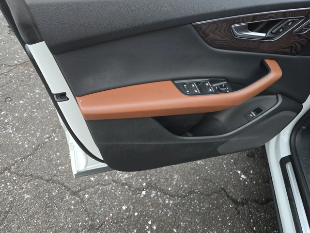 Audi Q8 Premium QUATTRO - автомобили, коли, обяви за нови и употребявани 9