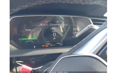 Audi Q8 E-TRON PREMIUM PLUS QUATTRO - автомобили, коли, обяви за нови и употребявани 11