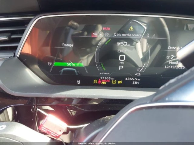 Audi Q8 E-TRON PREMIUM PLUS QUATTRO - автомобили, коли, обяви за нови и употребявани 12