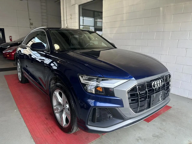 Audi Q8 Sline* Distronic* Обдух* Carplay* 360* Пано - автомобили, коли, обяви за нови и употребявани 0