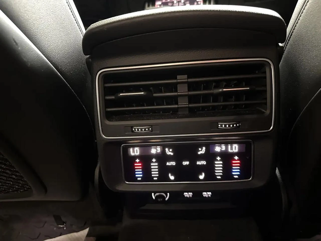 Audi Q8 Sline* Distronic* Обдух* Carplay* 360* Пано - автомобили, коли, обяви за нови и употребявани 16