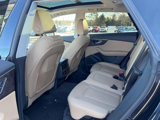 Audi Q8 Distronic* B&O* Обдух* 360* Пано* Без Инциденти - автомобили, коли, обяви за нови и употребявани 6