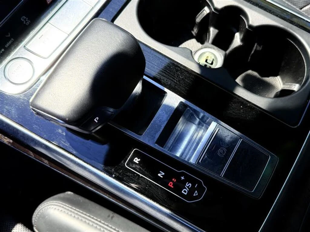 Audi Q8 QUATTRO * MATRIX * ОБДУХВАНЕ * CAMERA * CARPLAY - автомобили, коли, обяви за нови и употребявани 12