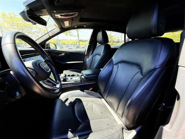 Audi Q8 QUATTRO * MATRIX * ОБДУХВАНЕ * CAMERA * CARPLAY - автомобили, коли, обяви за нови и употребявани 6