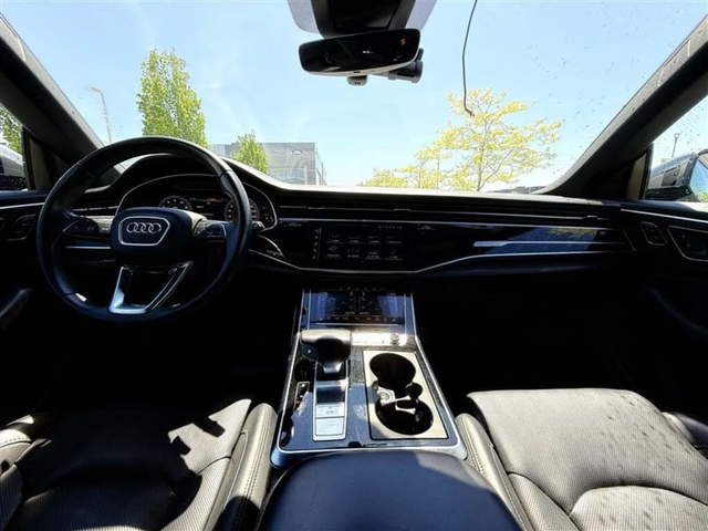 Audi Q8 QUATTRO * MATRIX * ОБДУХВАНЕ * CAMERA * CARPLAY - автомобили, коли, обяви за нови и употребявани 8