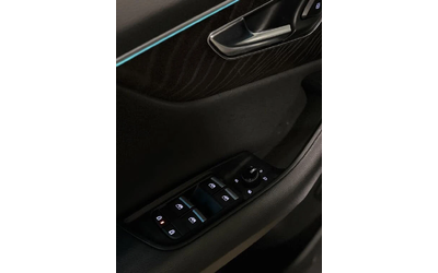 Audi Q8 * PROGRESSIV* * HeadUp* AвтоКредит* (ЦЕНА ДО БГ) - автомобили, коли, обяви за нови и употребявани 14