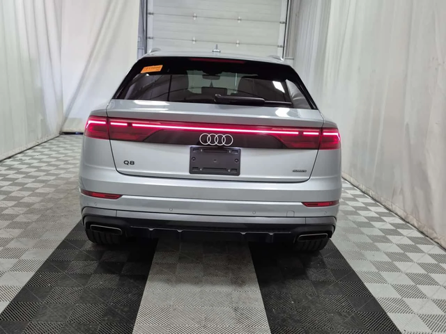 Audi Q8 PROGRESSIV| ОБДУХВАНЕ| PANO| HUD| 360| AMBIENT - автомобили, коли, обяви за нови и употребявани 16